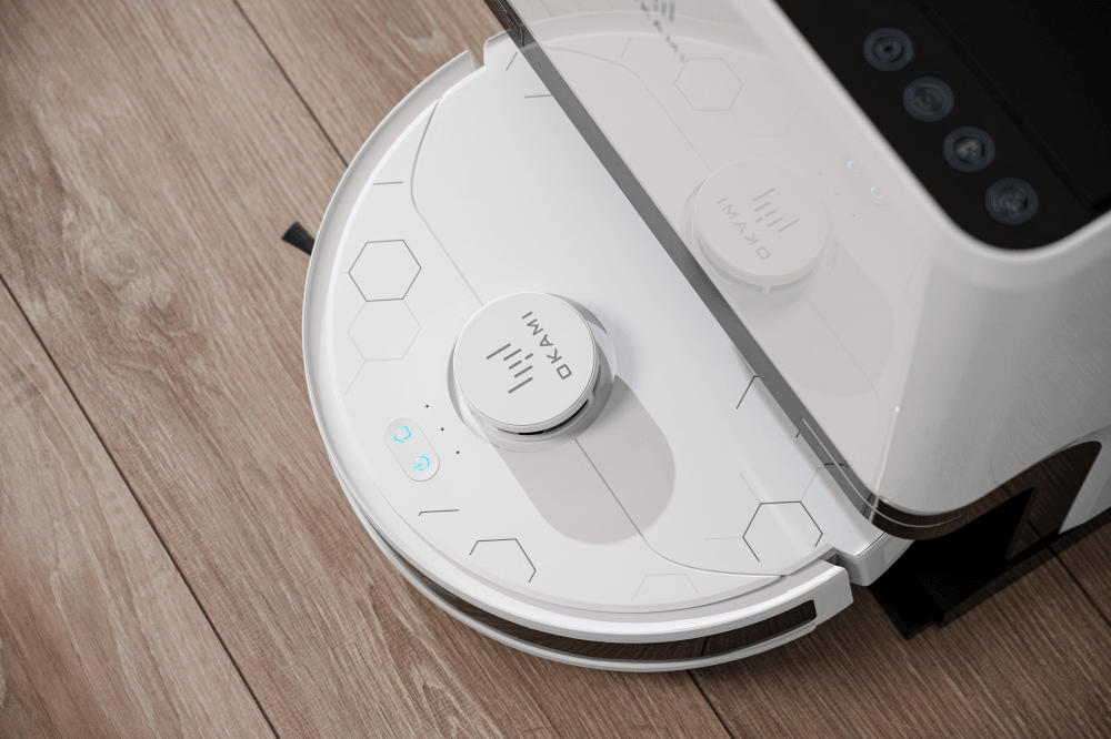 Робот-пылесос OKAMI R135 со станцией самоочистки Белый